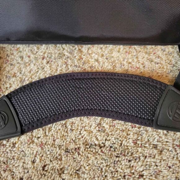 NEW Targus Laptop Bag - Picture 7 of 8